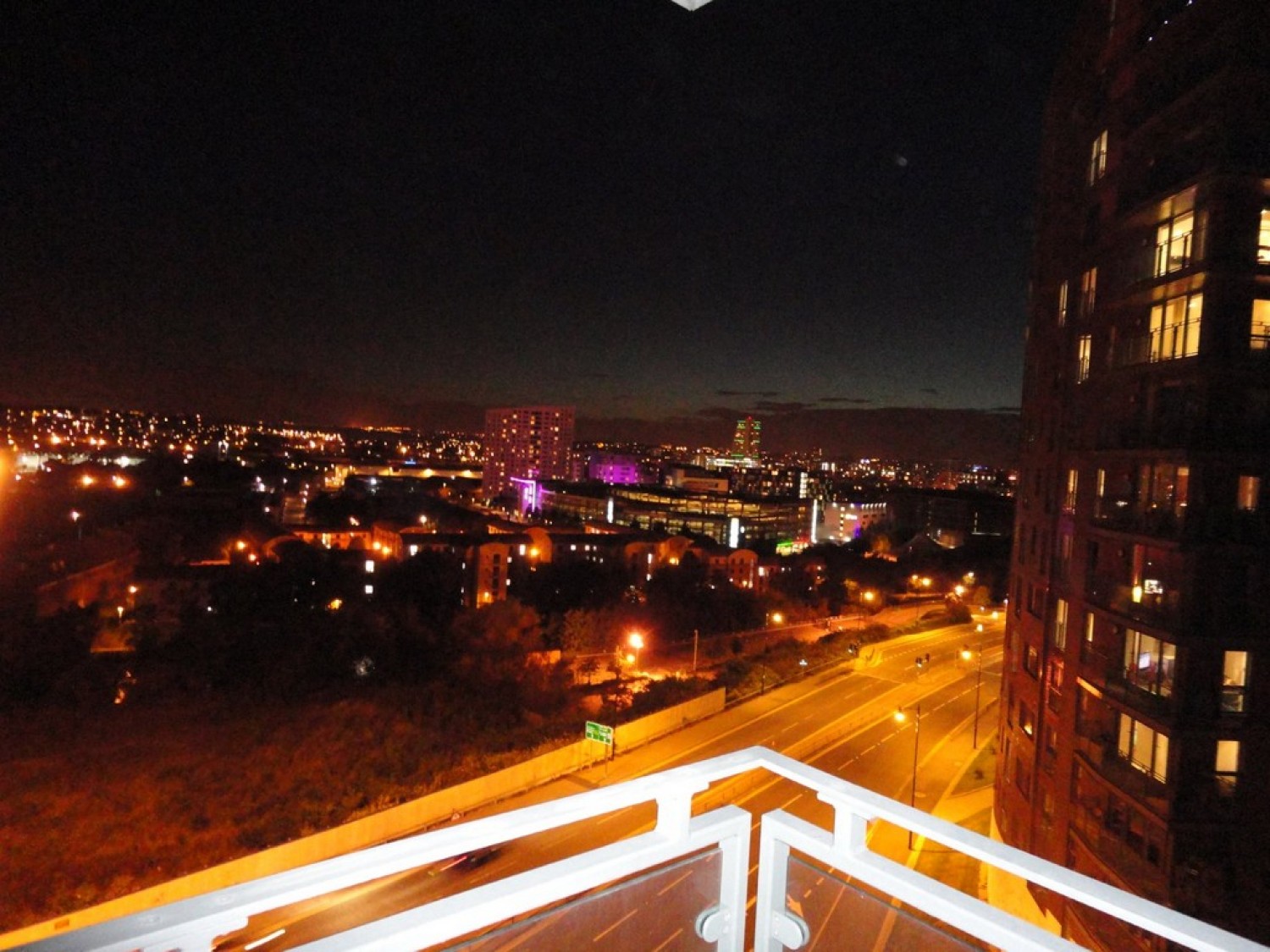 2 bedroom Flat for Letting Echo Central Two, Cross Green Lane