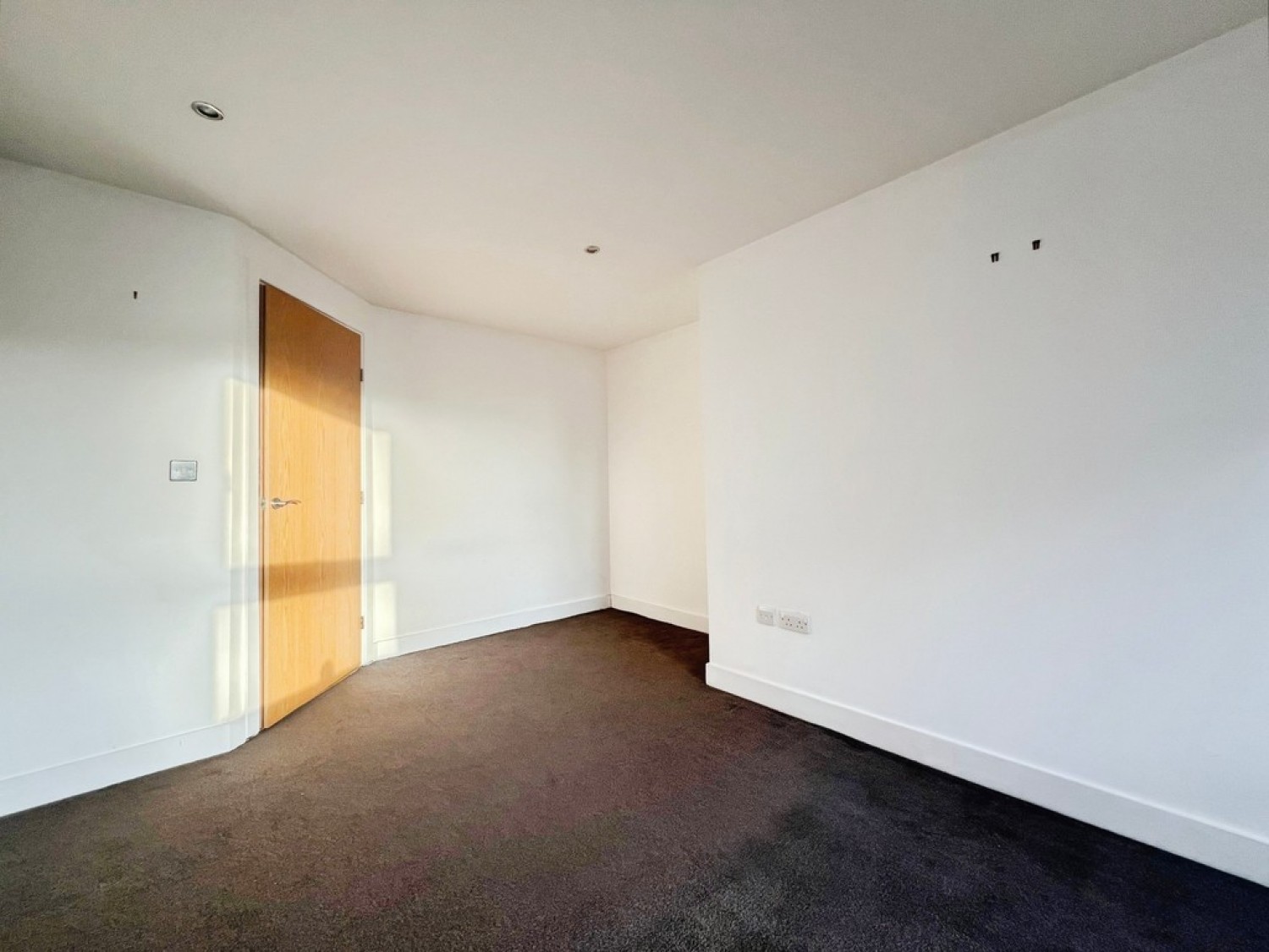 2 bedroom Flat for Letting Magellan House