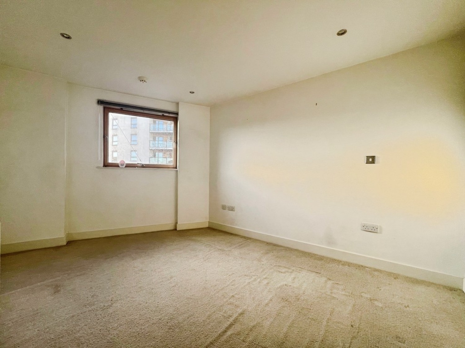 2 bedroom Flat for Letting Magellan House