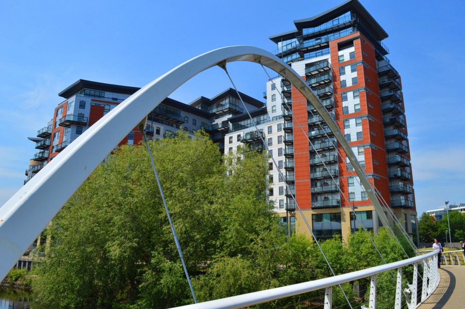 Whitehall Waterfront, Riverside Way