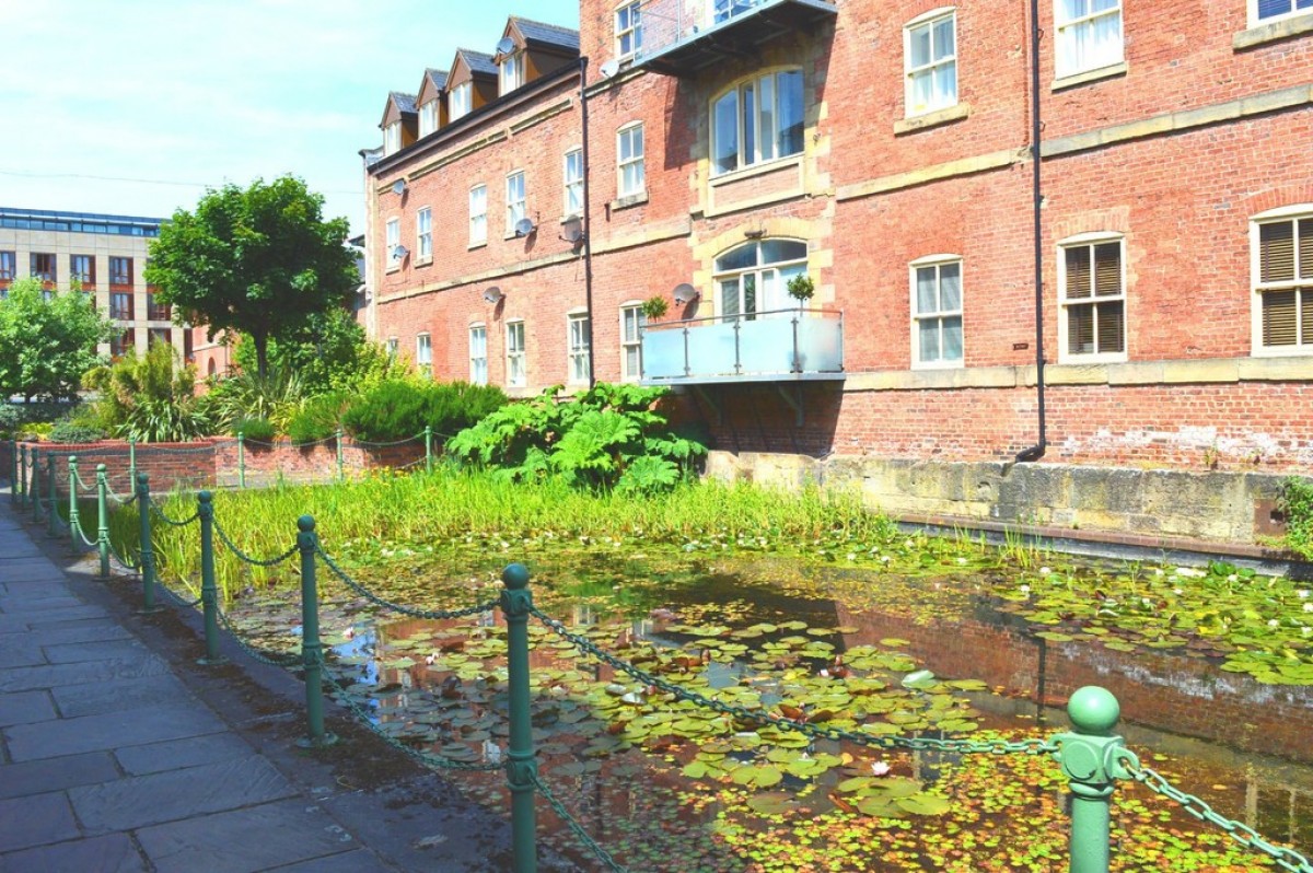 Flyboat House, Victoria Quays