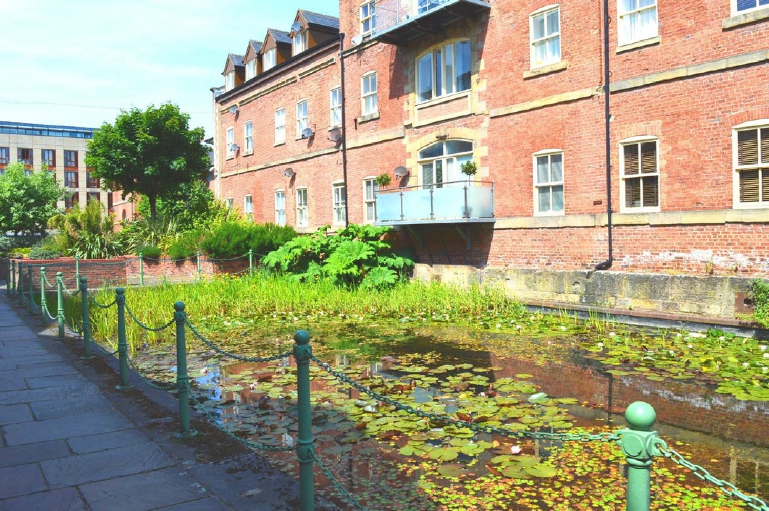 2 bedroom Flat for Letting Flyboat House, Victoria Quays