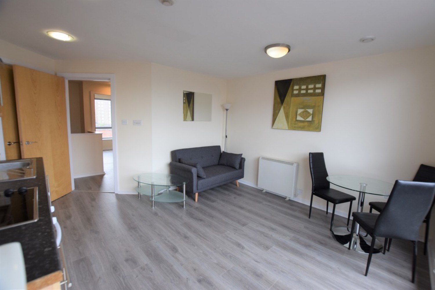 2 bedroom Flat for Letting Ahlux House, Millwright Street