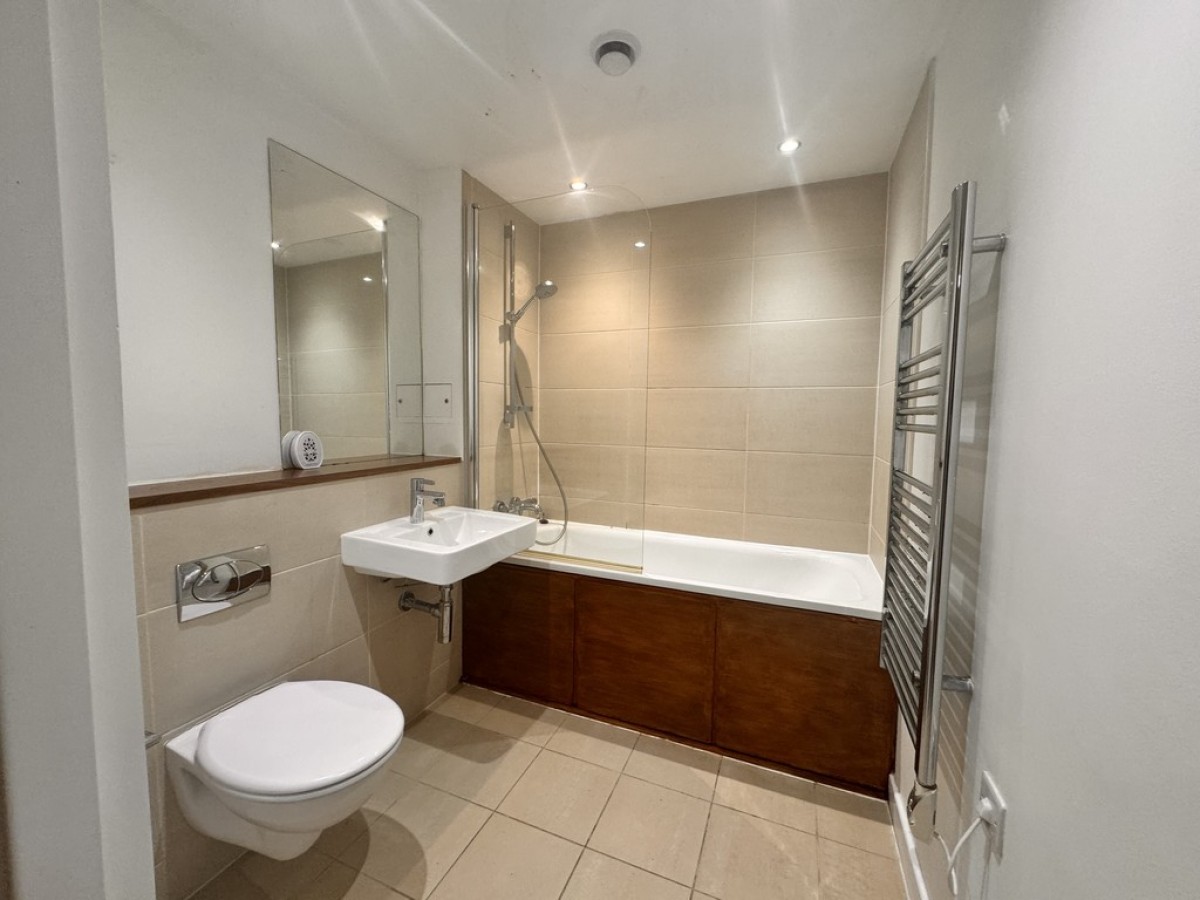 Watermans Place, Granary Wharf