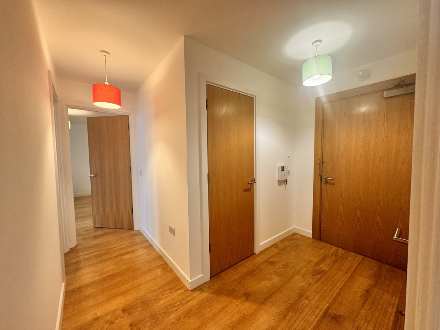 2 bedroom Flat for Letting Watermans Place, Granary Wharf