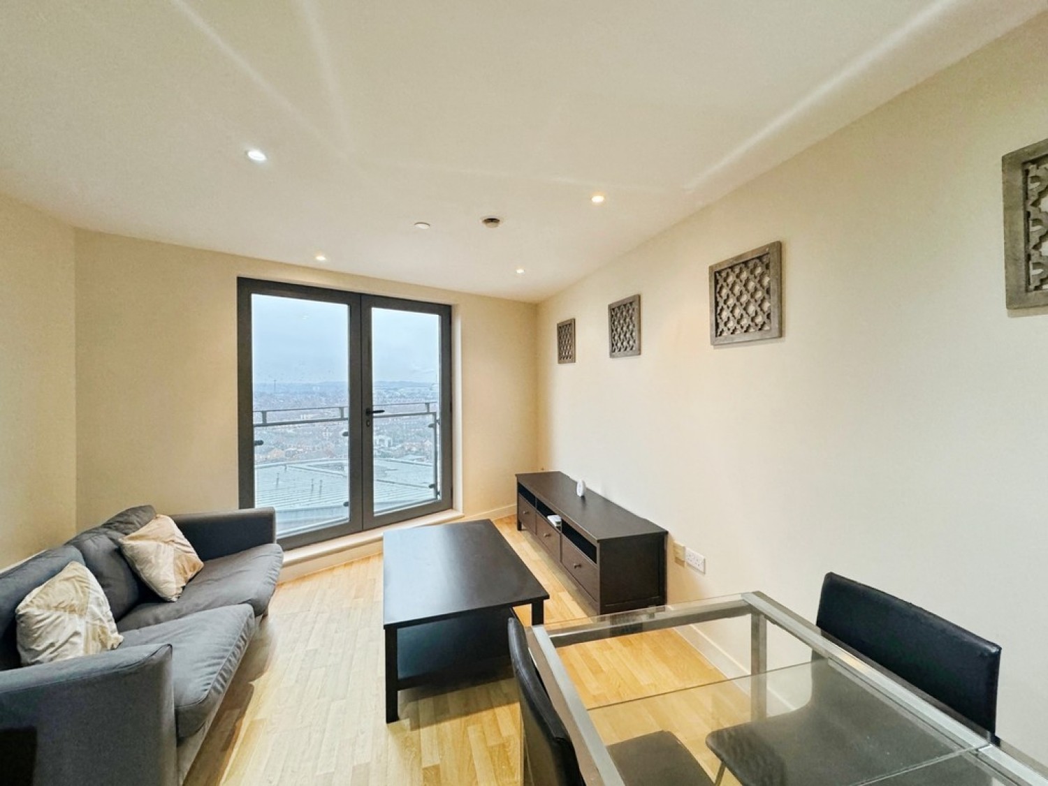 2 bedroom Flat for Letting Echo Central One