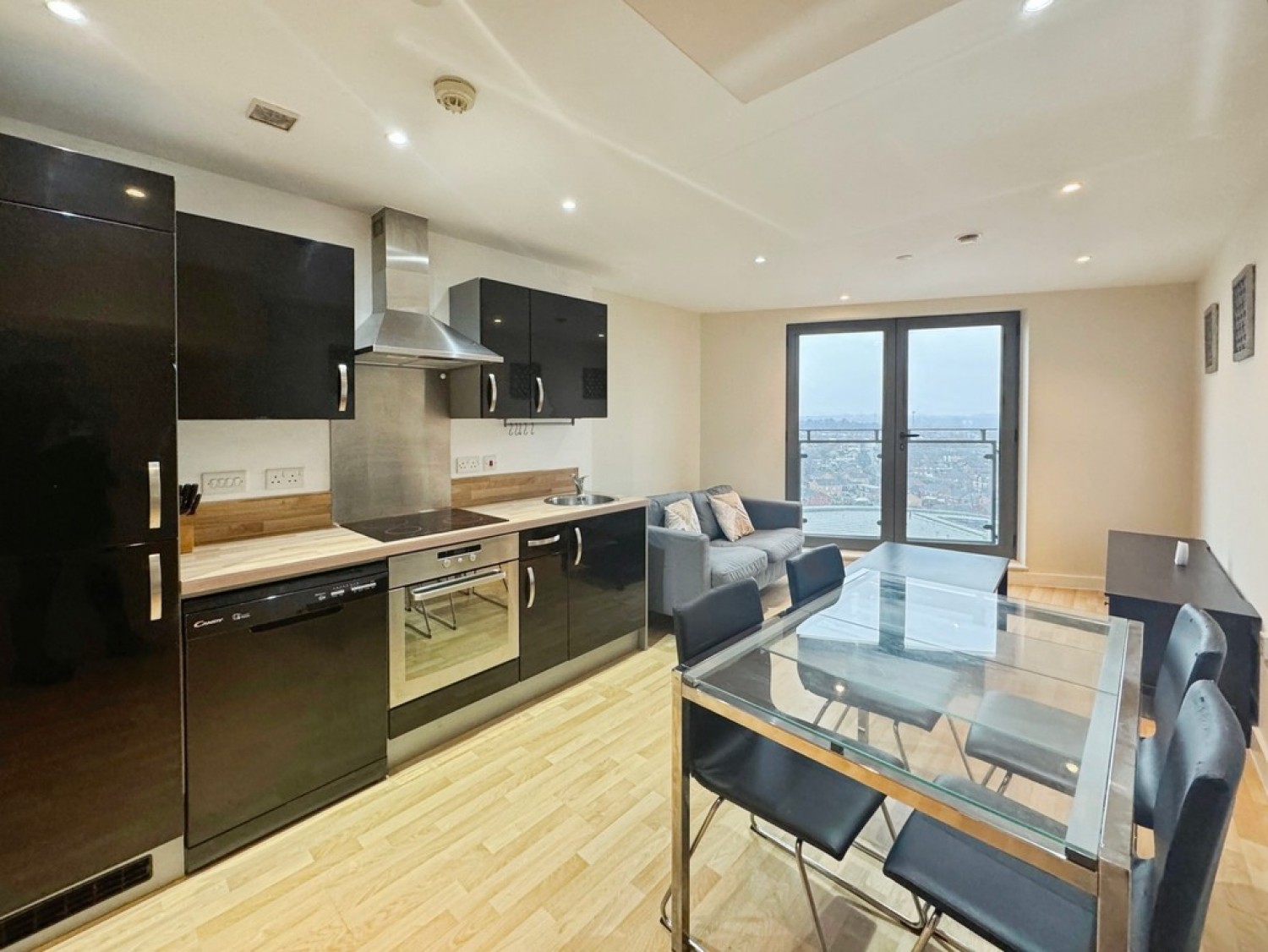 2 bedroom Flat for Letting Echo Central One