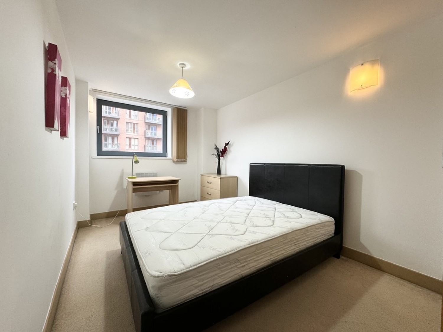 2 bedroom Flat for Letting Blue, Granary Wharf