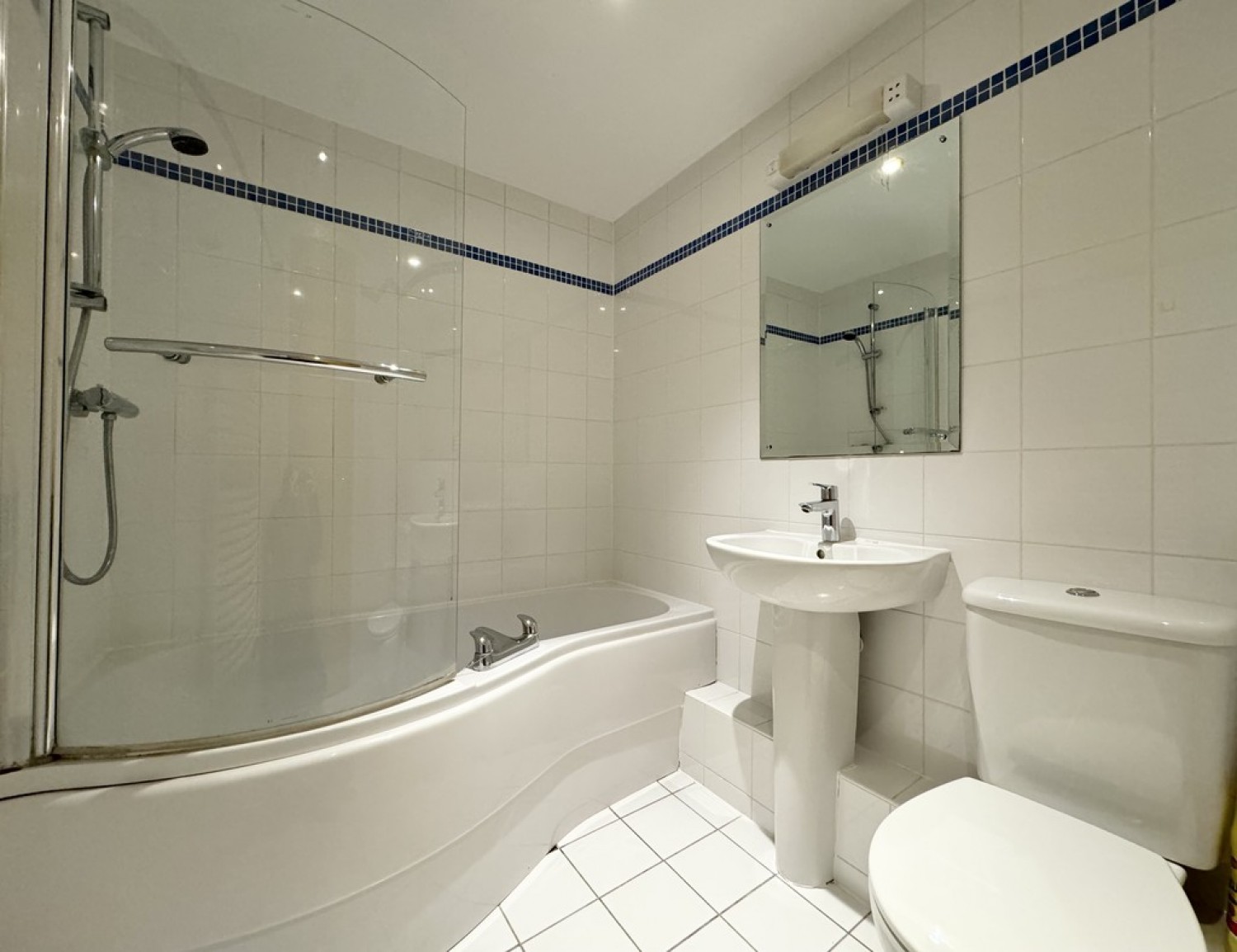 2 bedroom Flat for Letting Blue, Granary Wharf