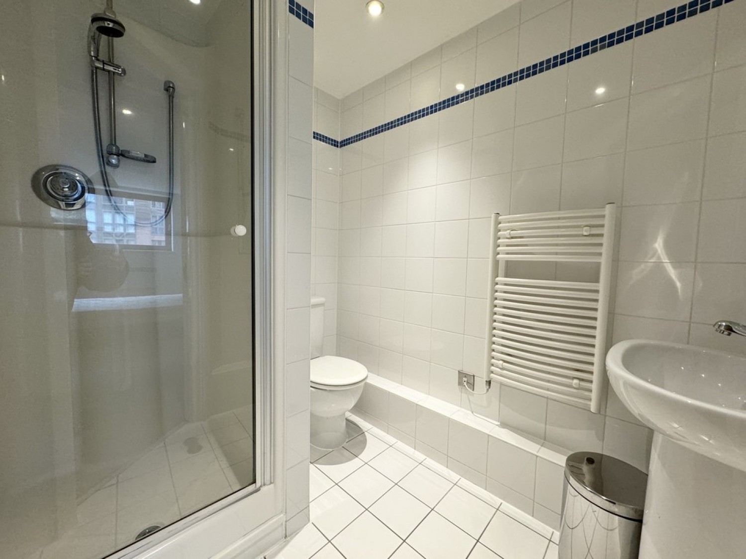 2 bedroom Flat for Letting Blue, Granary Wharf