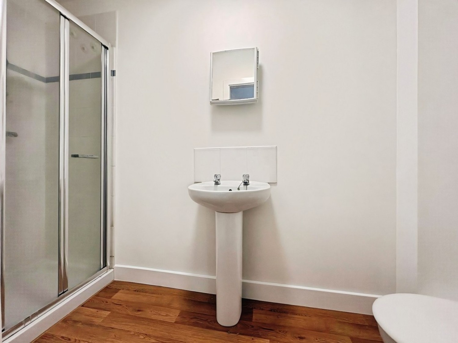 Hunters Court, Hunters Way