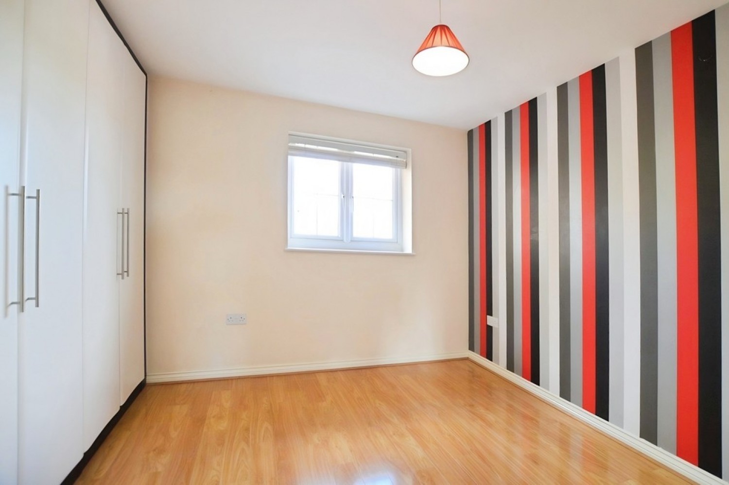 2 bedroom Flat for Letting Tingle View, New Farnley