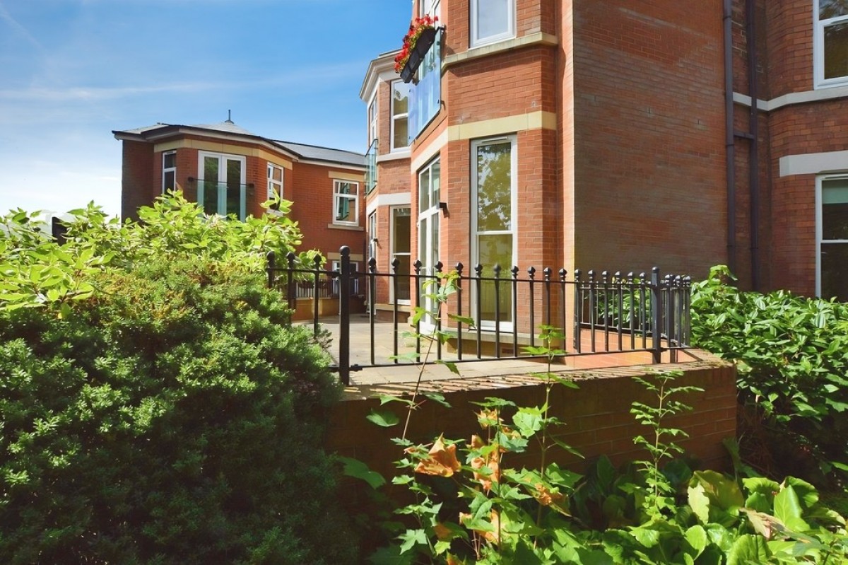 The Hall, Chapel Allerton
