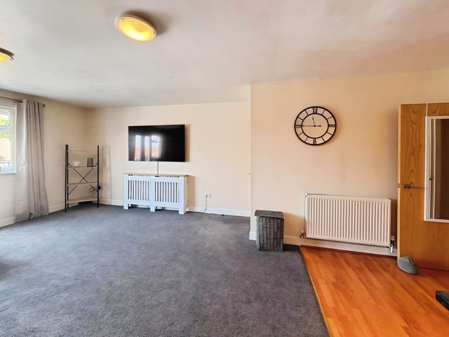 2 bedroom Flat for Letting Hunters Court, Hunters Way
