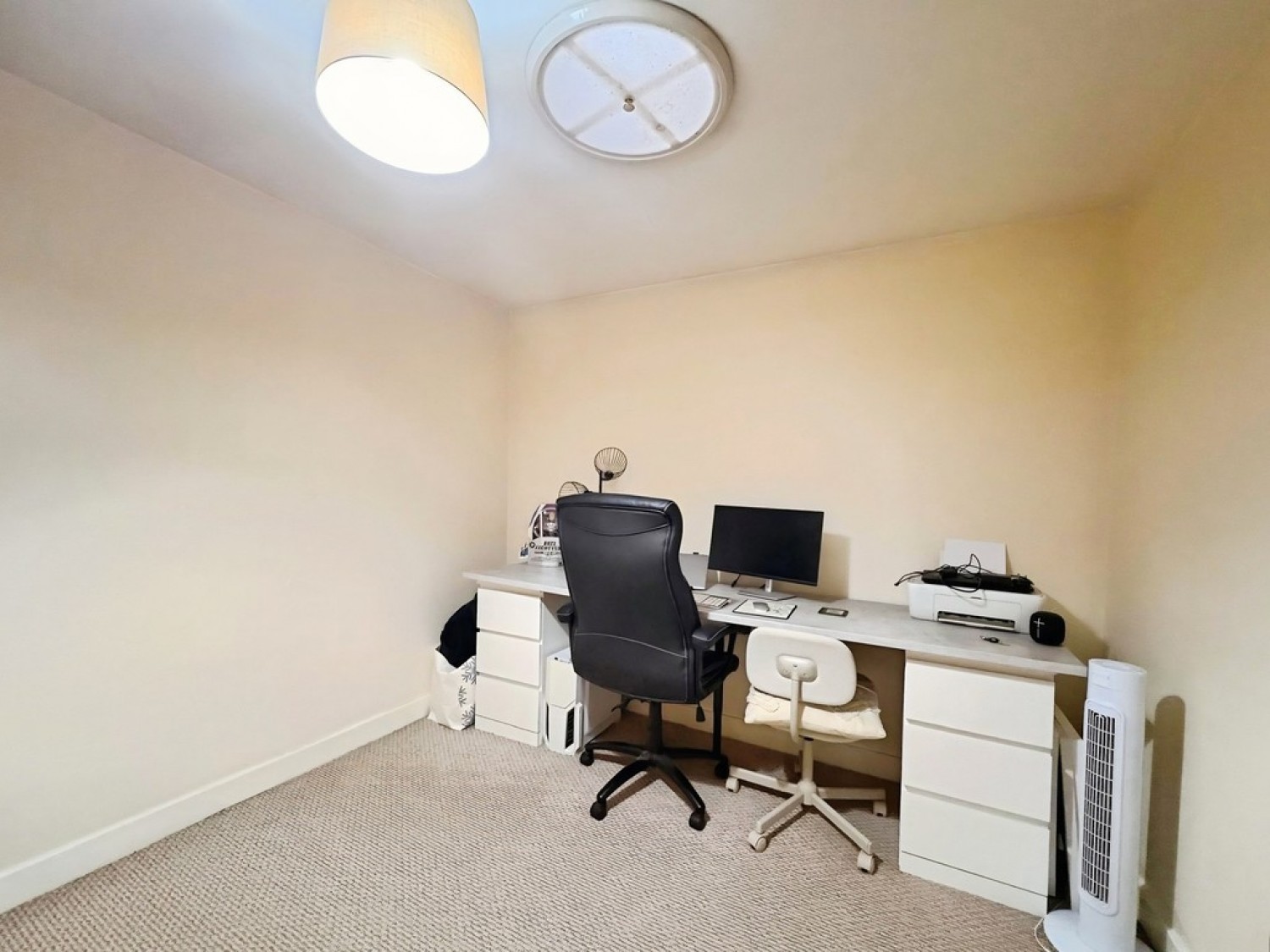 2 bedroom Flat for Letting Hunters Court, Hunters Way