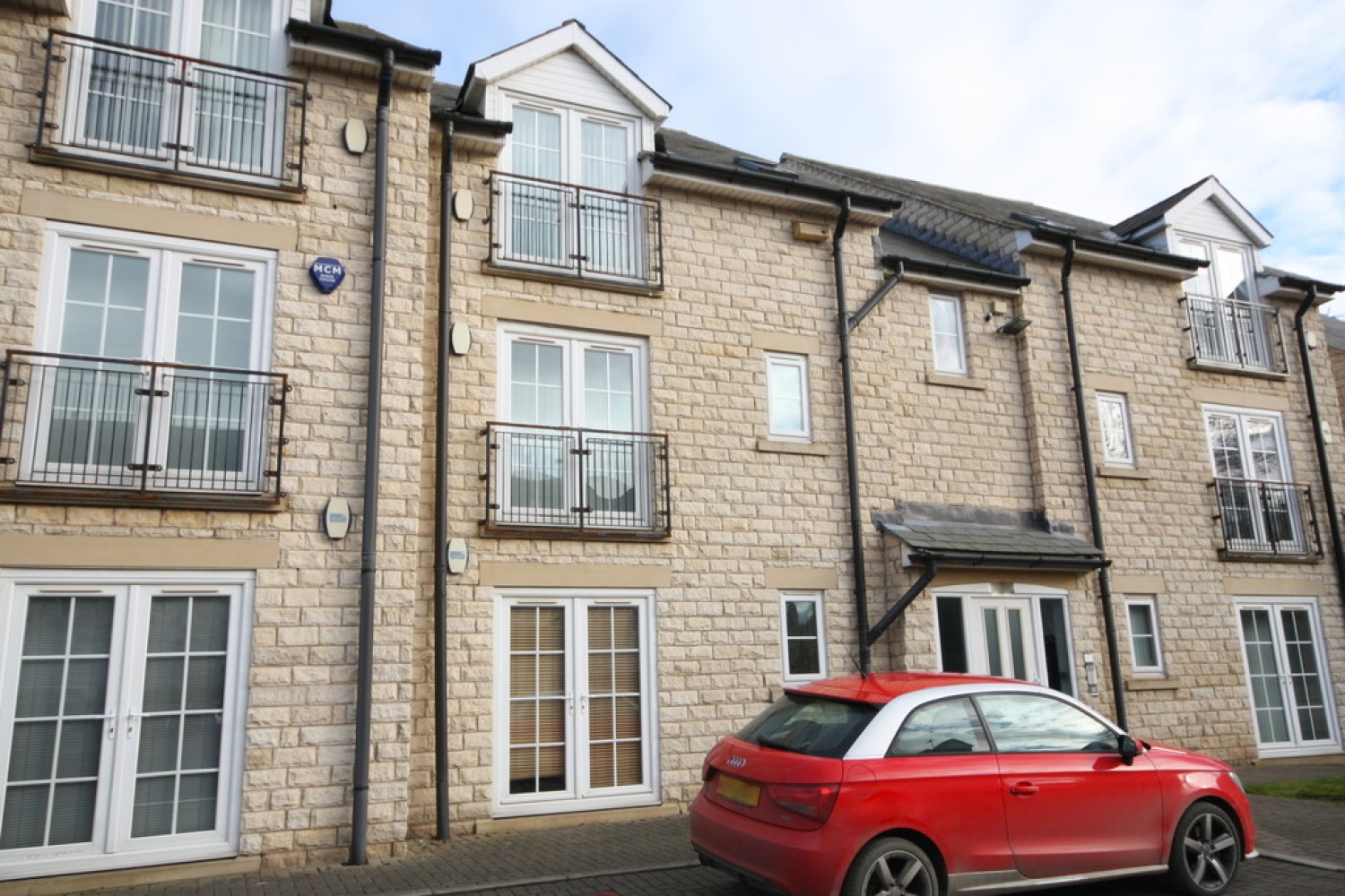 2 bedroom Flat in Miners Mews, Micklefield
