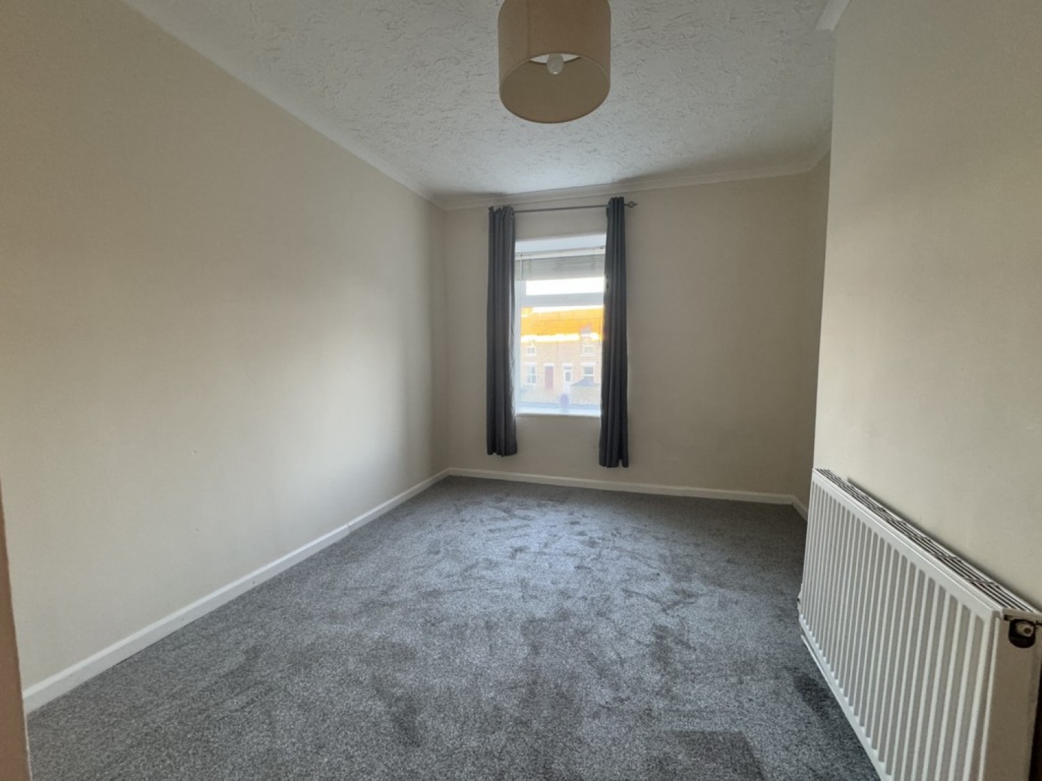 3 bedroom House for Letting The Crescent, Micklefield