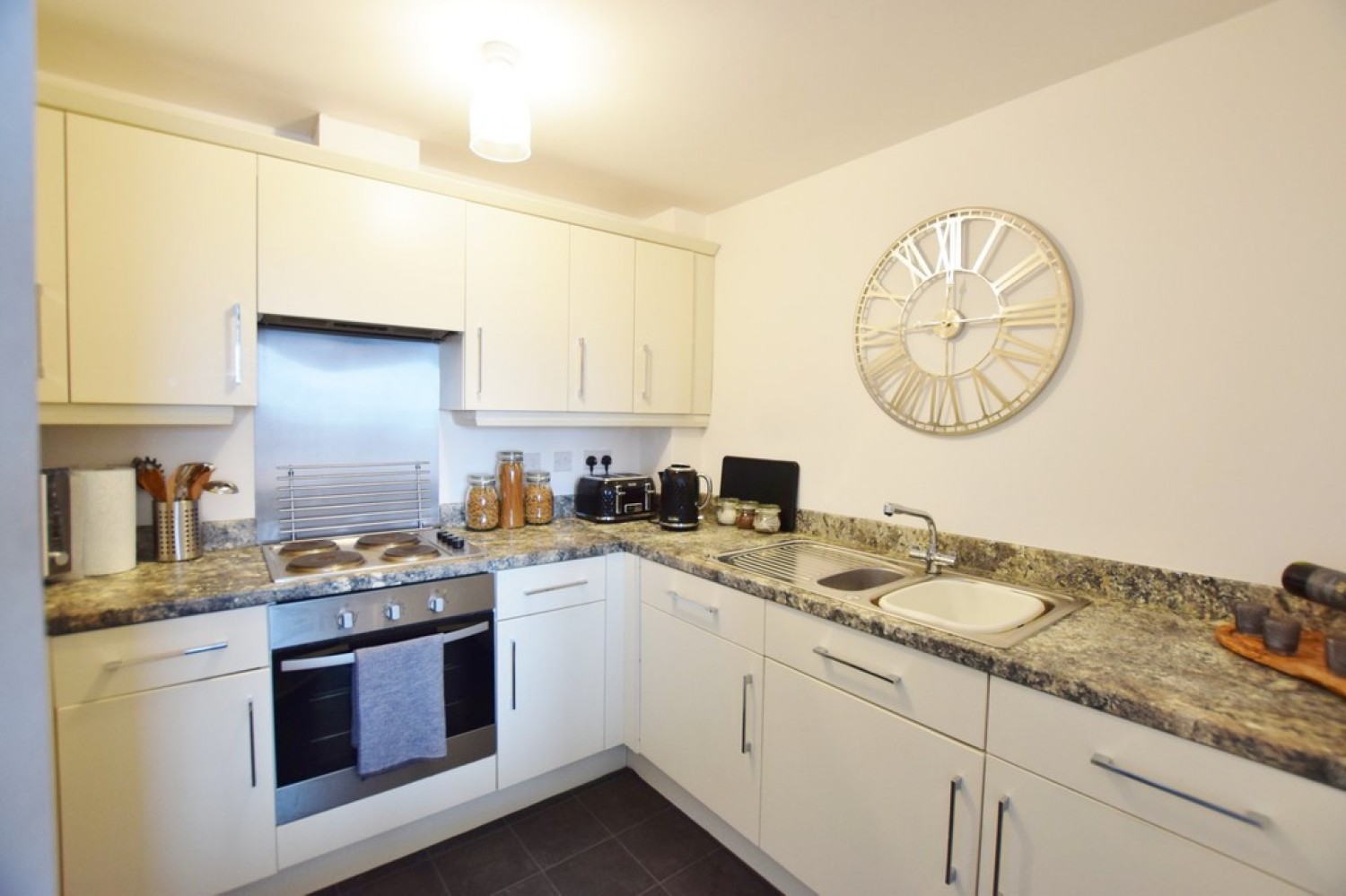 2 bedroom Flat in Waggon Road, New Forest Village