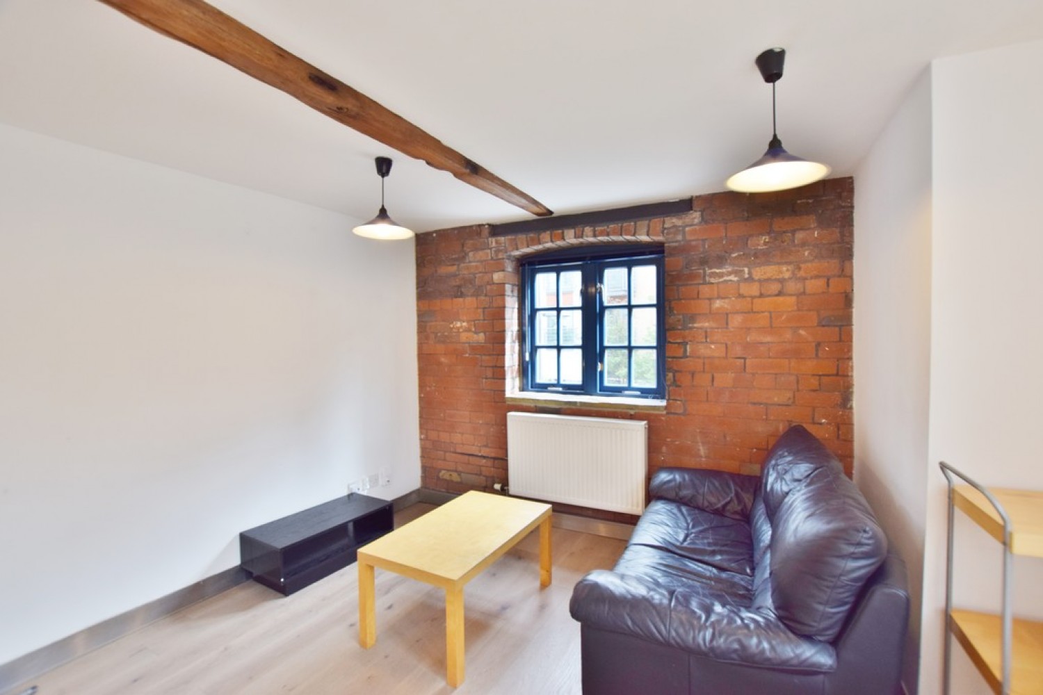 1 bedroom Flat for Letting Simpsons Fold West, 22 Dock Street
