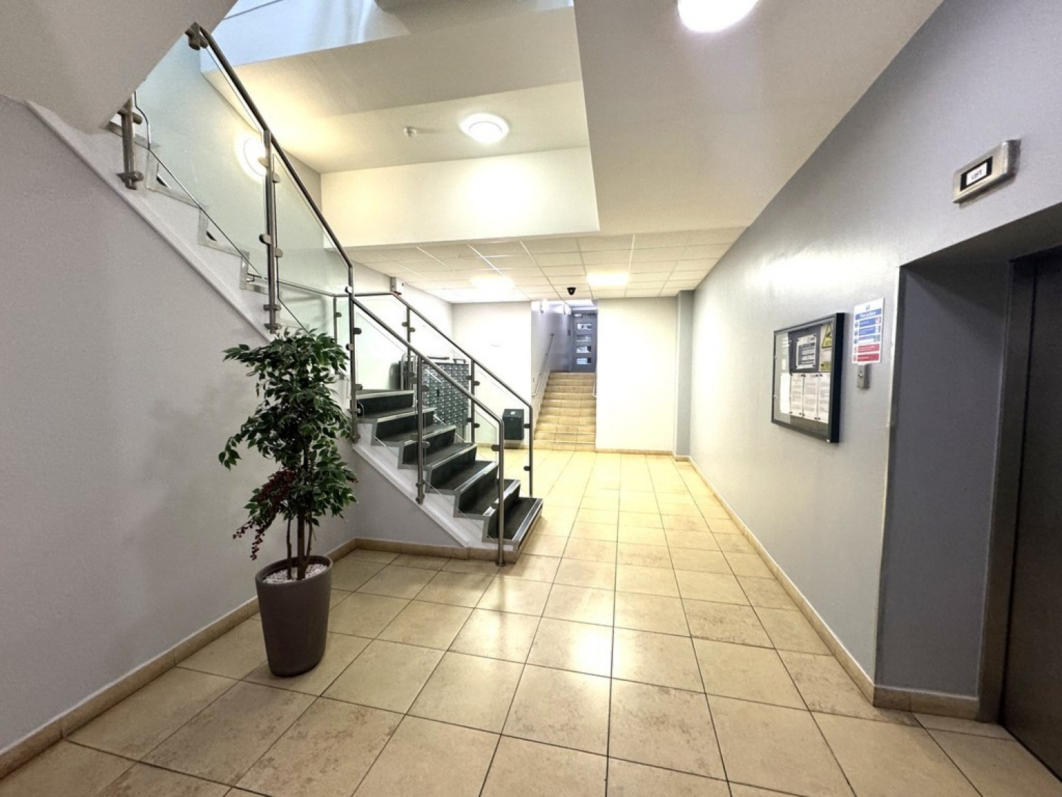 1 bedroom Flat for Letting Park House Apartments