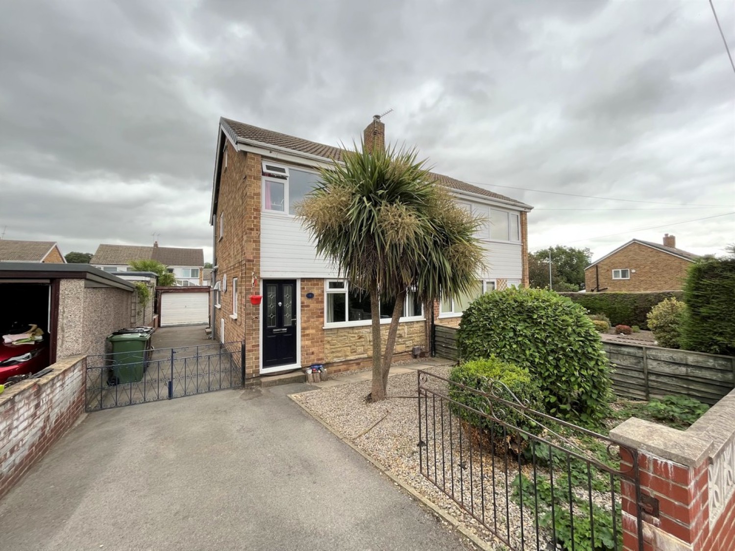 3 bedroom House for Letting Moorgate Road, Kippax
