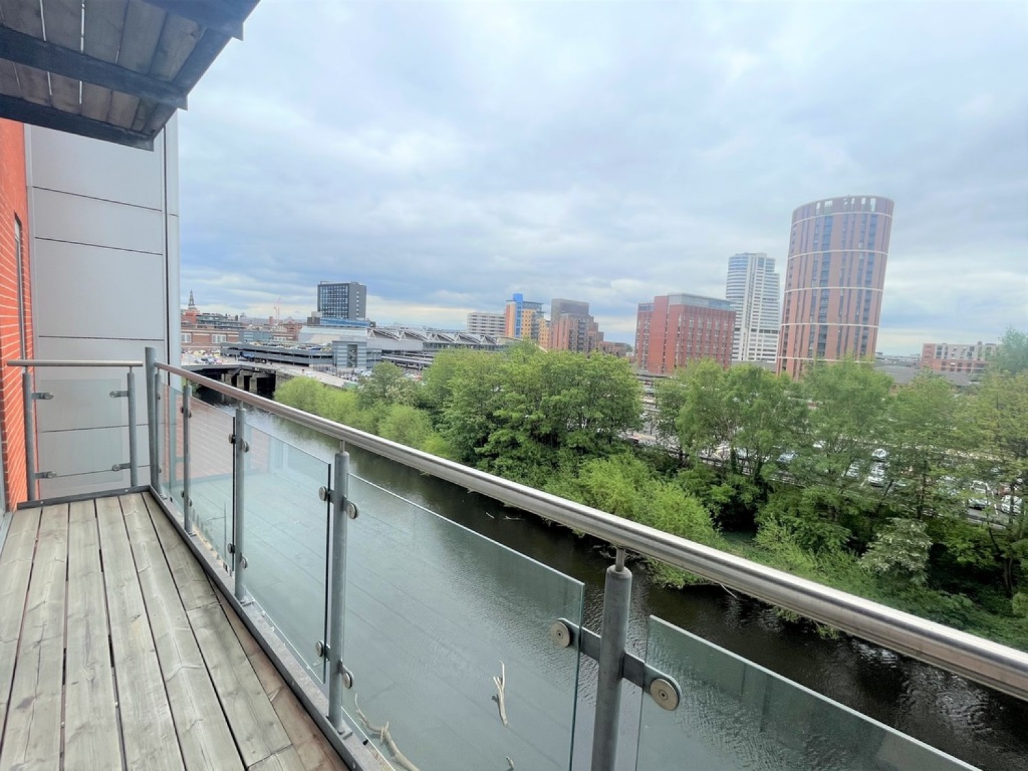 1 bedroom Flat for Letting Whitehall Quay