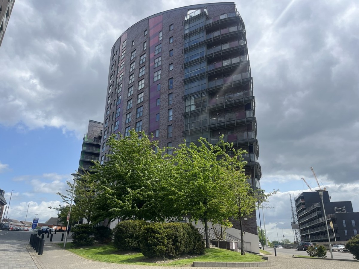 Echo Central One, Cross Green Lane