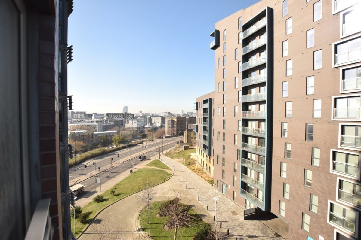 Echo Central One, Cross Green Lane