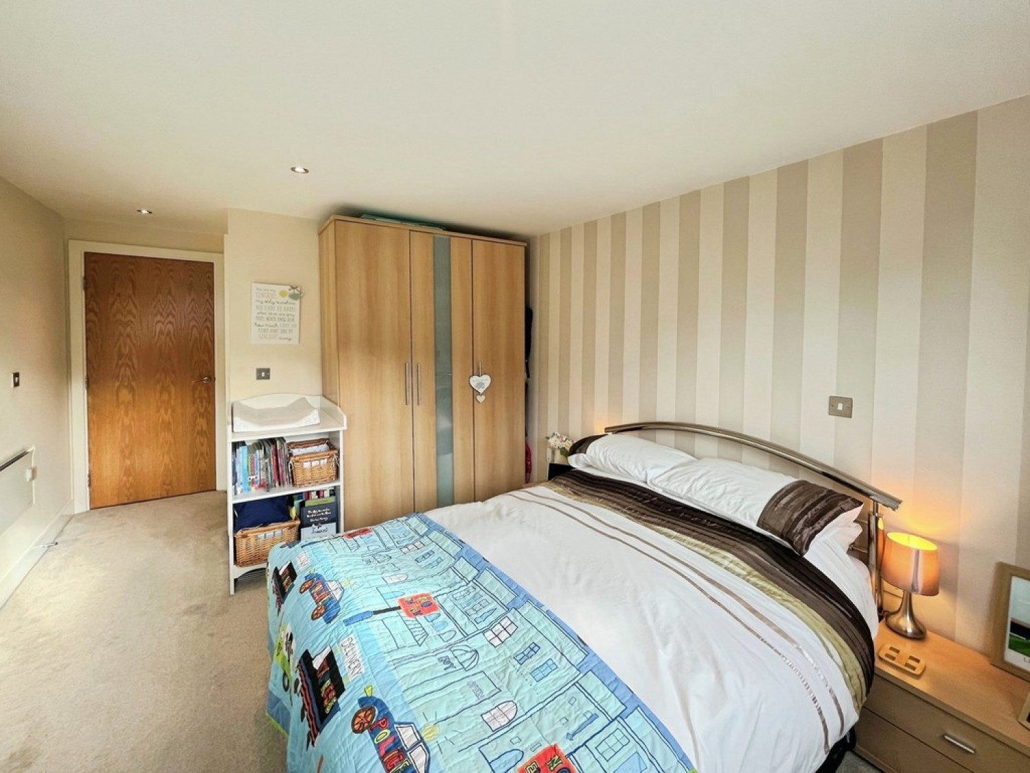 2 bedroom Flat for Sale Mcclure House, The Boulevard