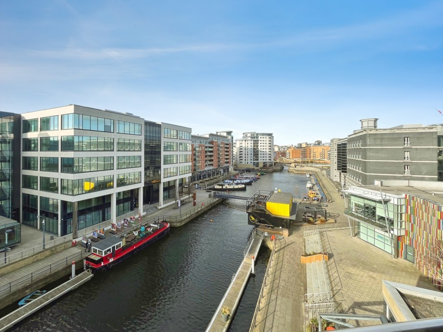 2 bedroom Flat for Sale Mcclure House, The Boulevard