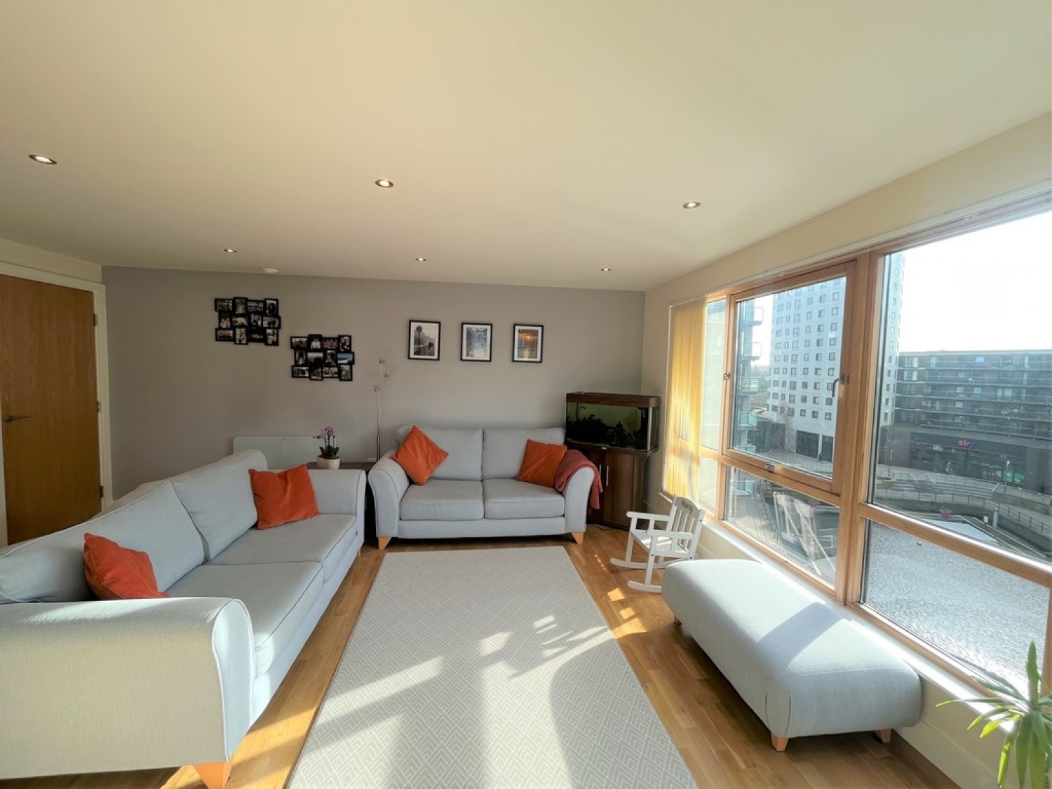 2 bedroom Flat for Letting McClure House