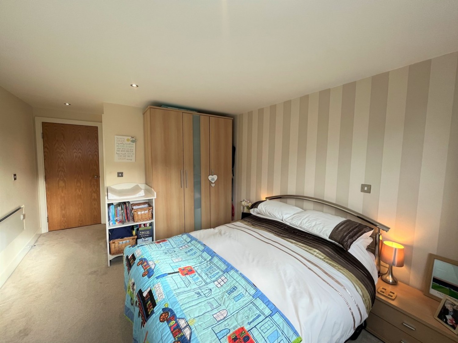 2 bedroom Flat for Letting McClure House