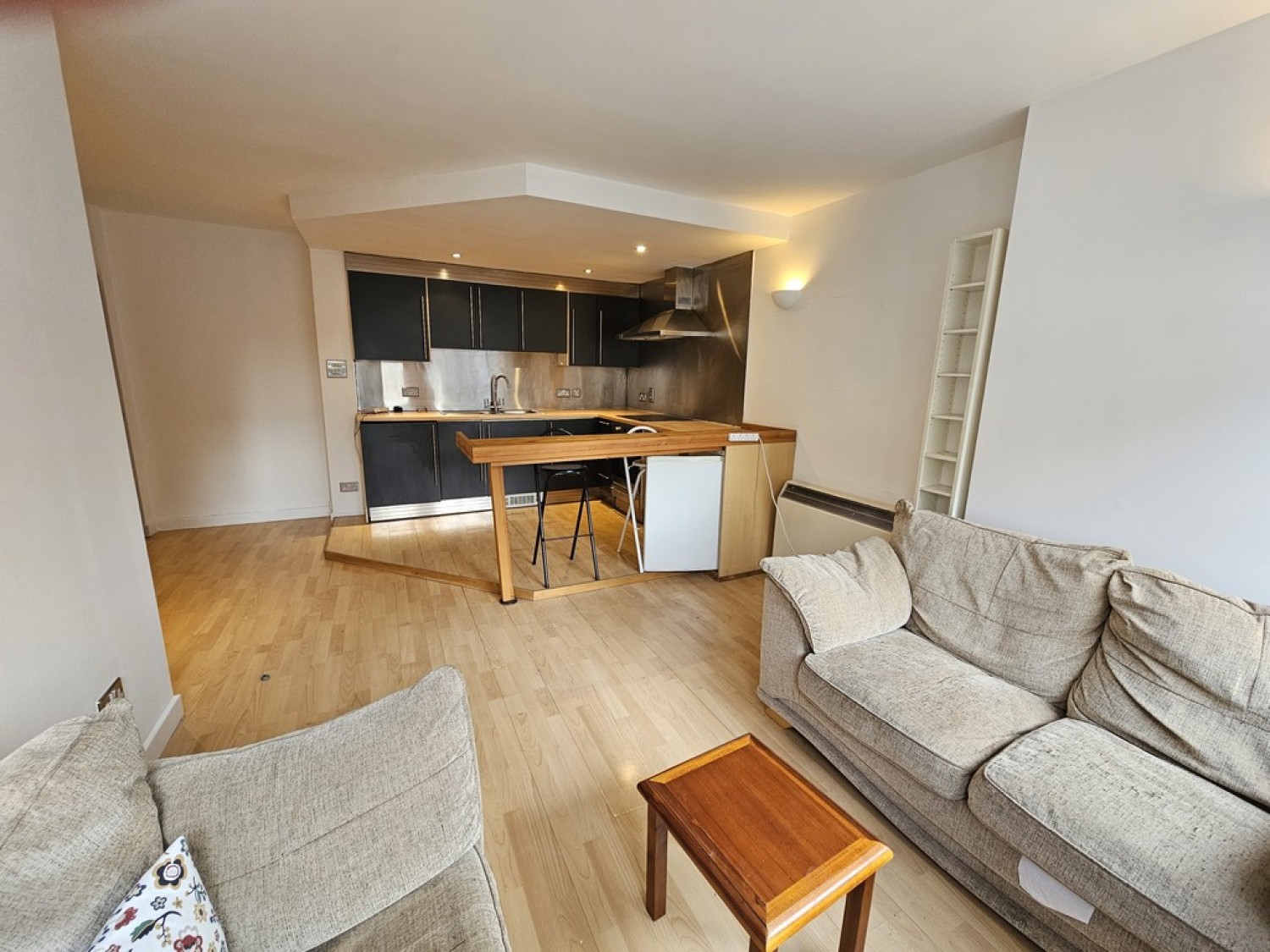 2 bedroom Flat for Letting 14 Park Row