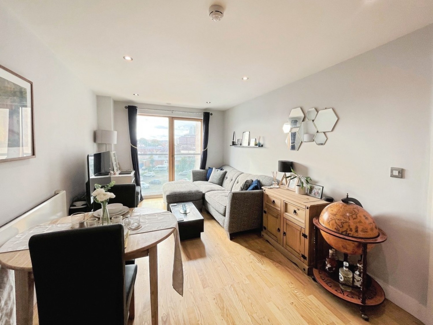 1 bedroom Flat for Sale Mackenzie House