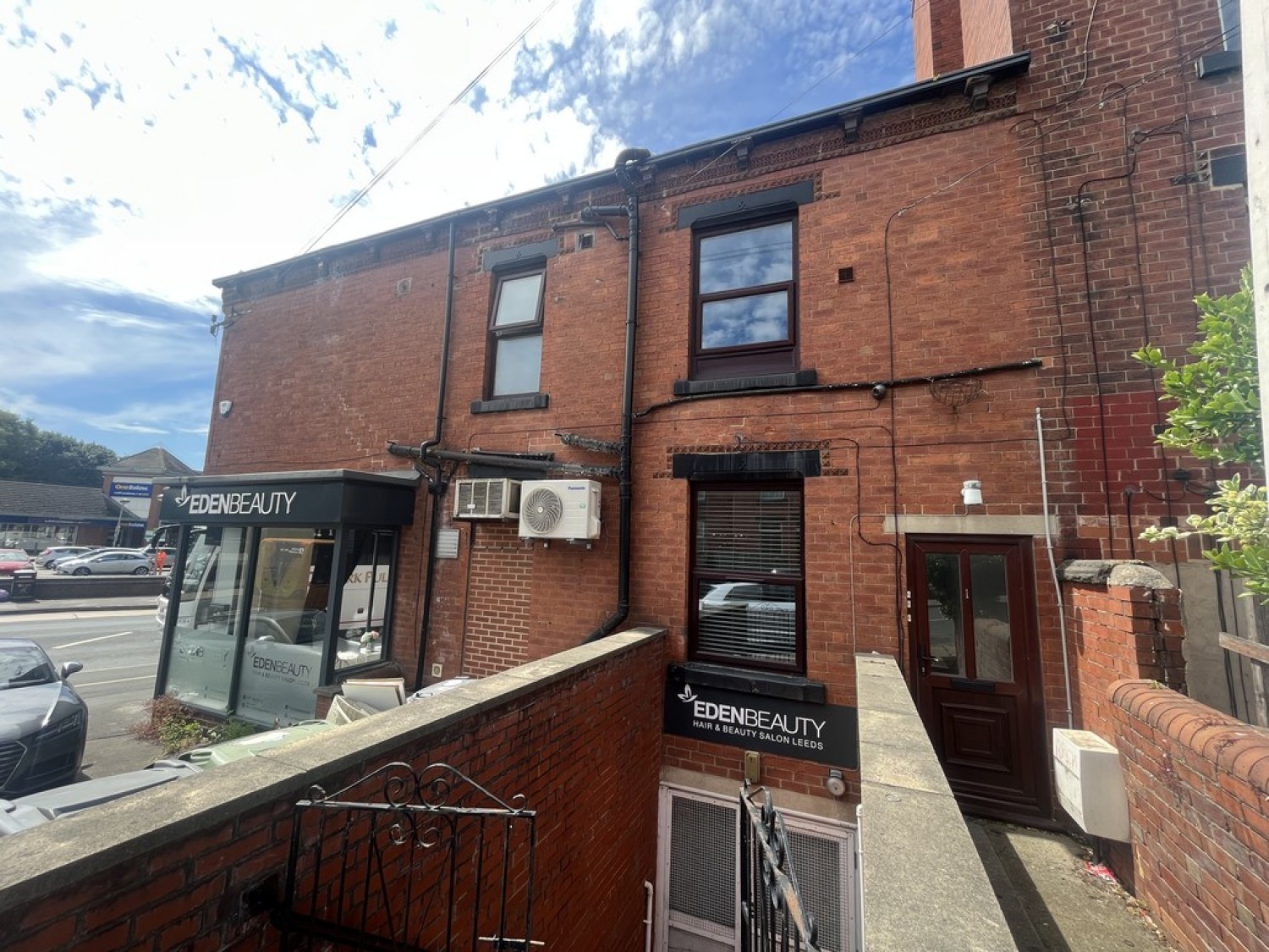 Kirkstall Road, LS4