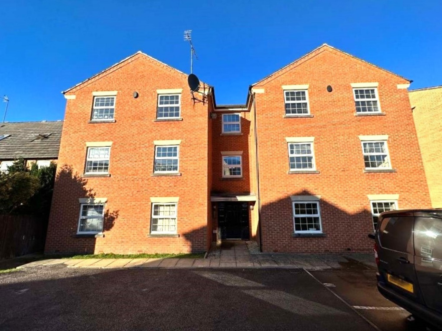 2 bedroom Flat for Sale Vienna Court, Churwell