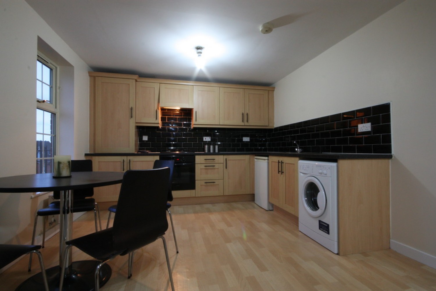 2 bedroom Flat for Sale Vienna Court, Churwell