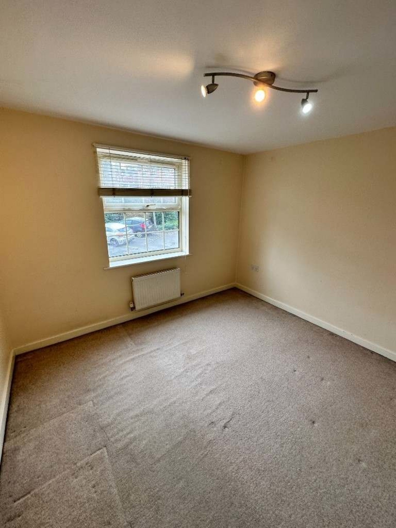 2 bedroom Flat for Sale Vienna Court, Churwell