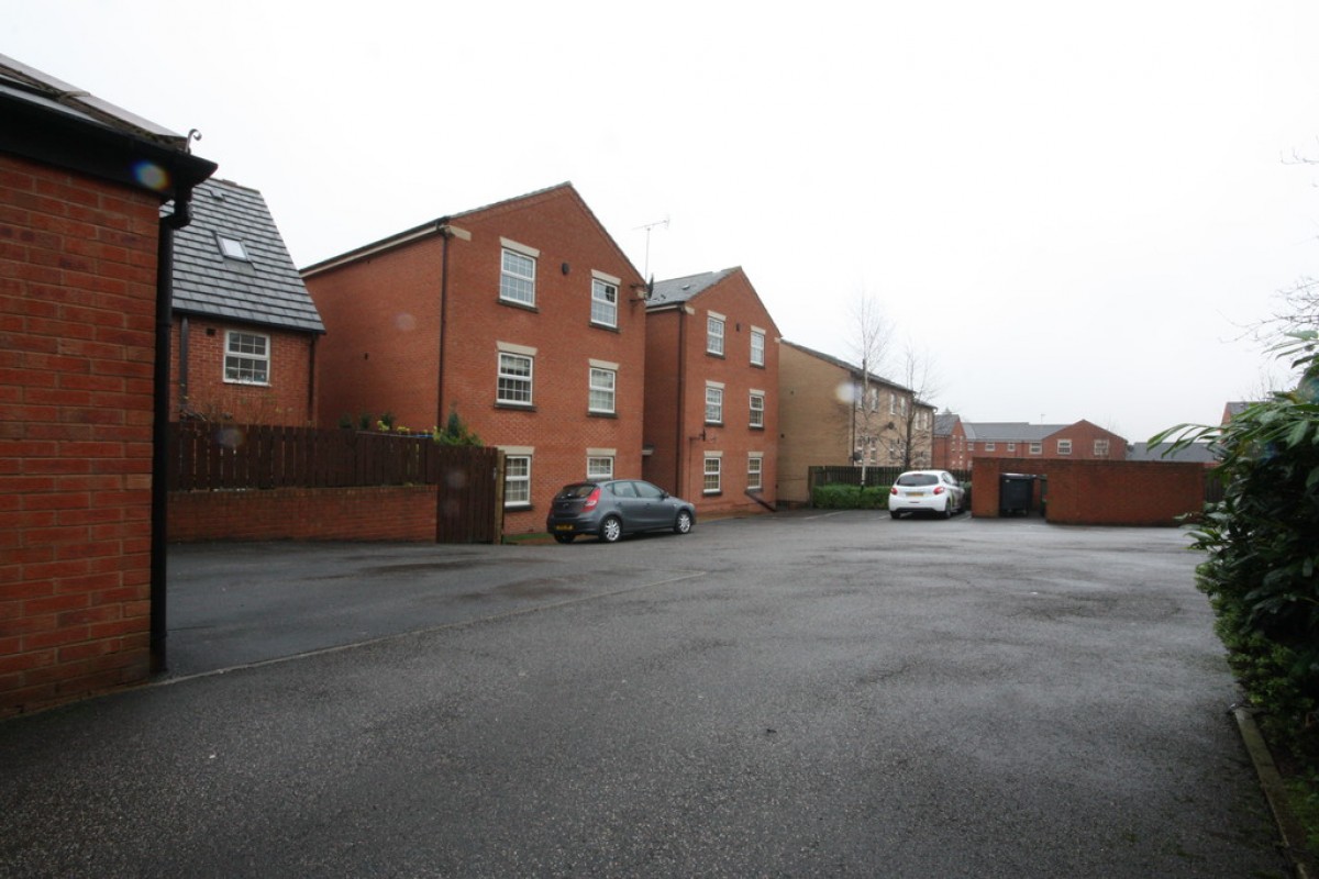 Vienna Court, Churwell