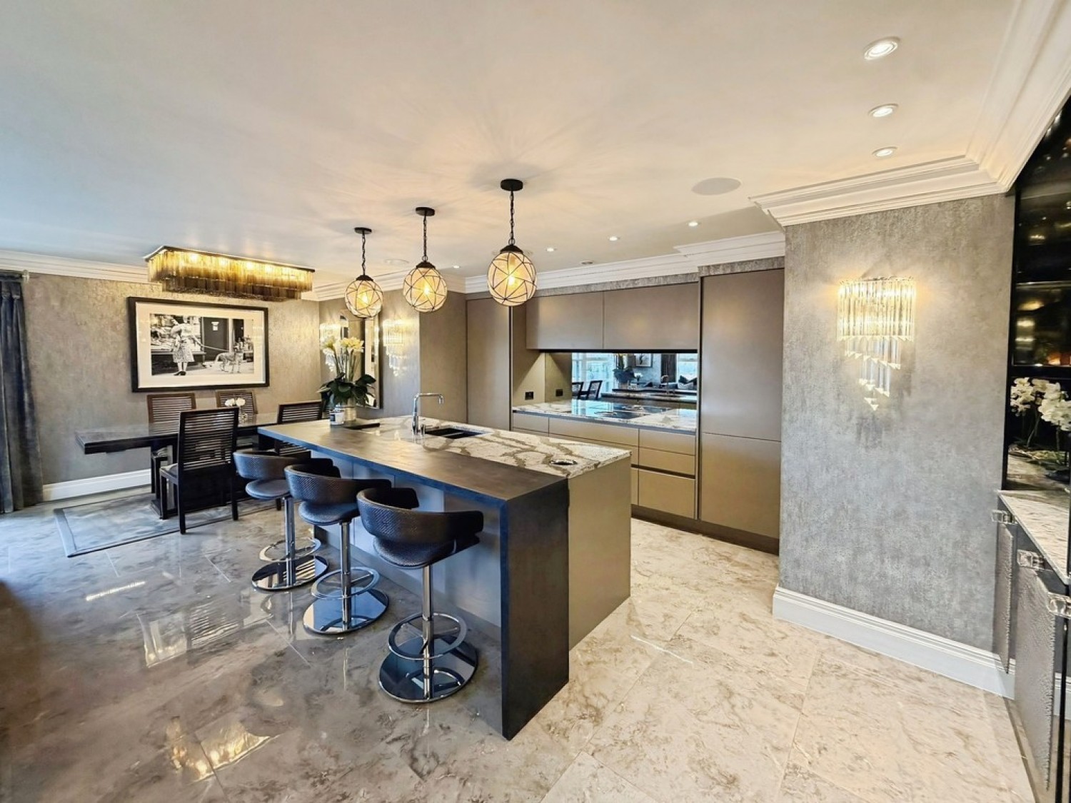 2 bedroom Flat for Sale Regents Quay, Brewery Wharf