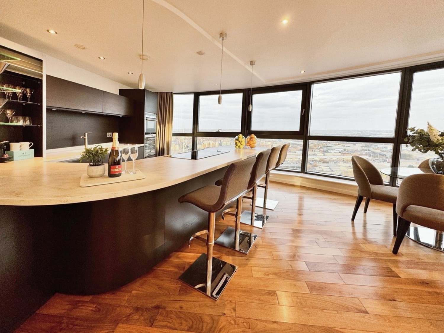 Penthouse Apartment, Bridgewater Place