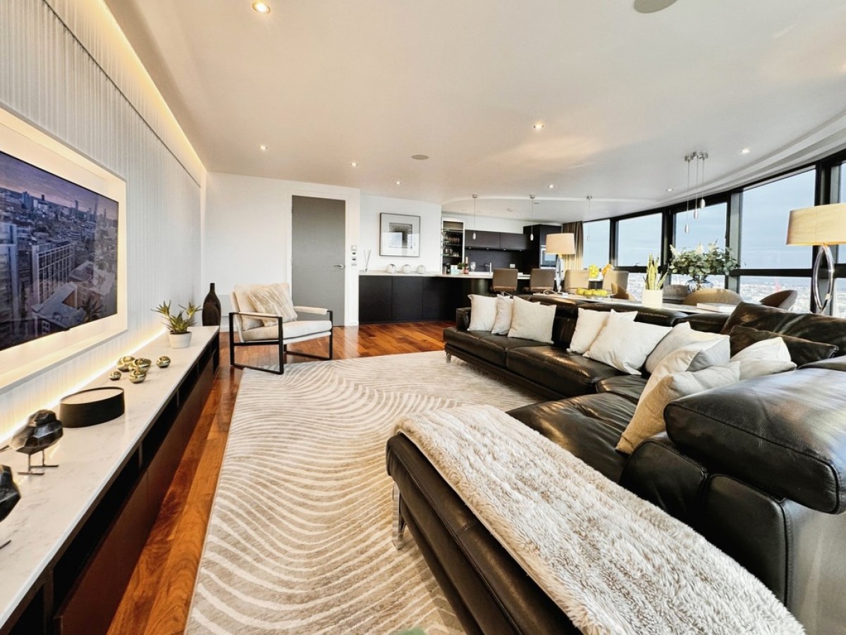 Penthouse Apartment, Bridgewater Place