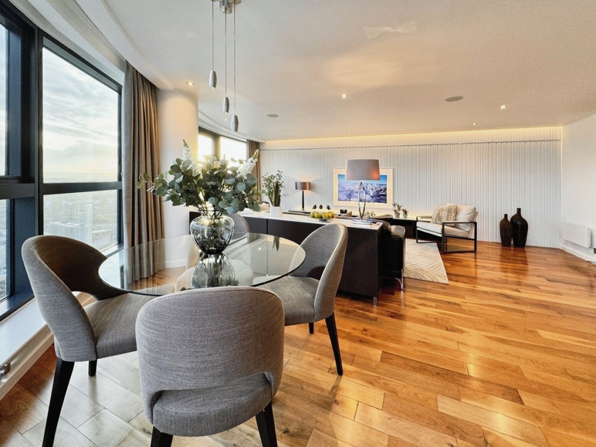 Penthouse Apartment, Bridgewater Place