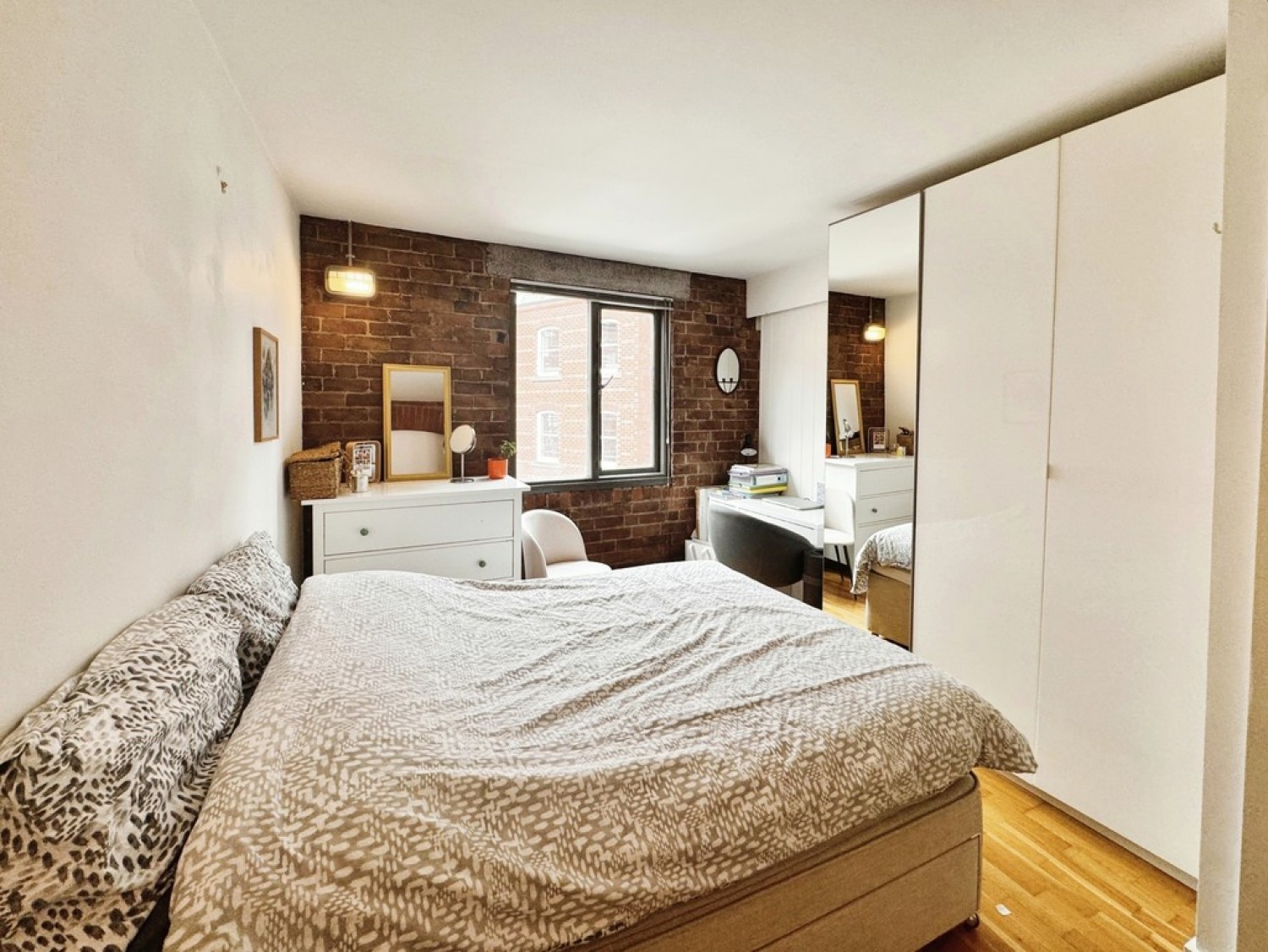 1 bedroom Flat for Letting Dewhirst Buildings
