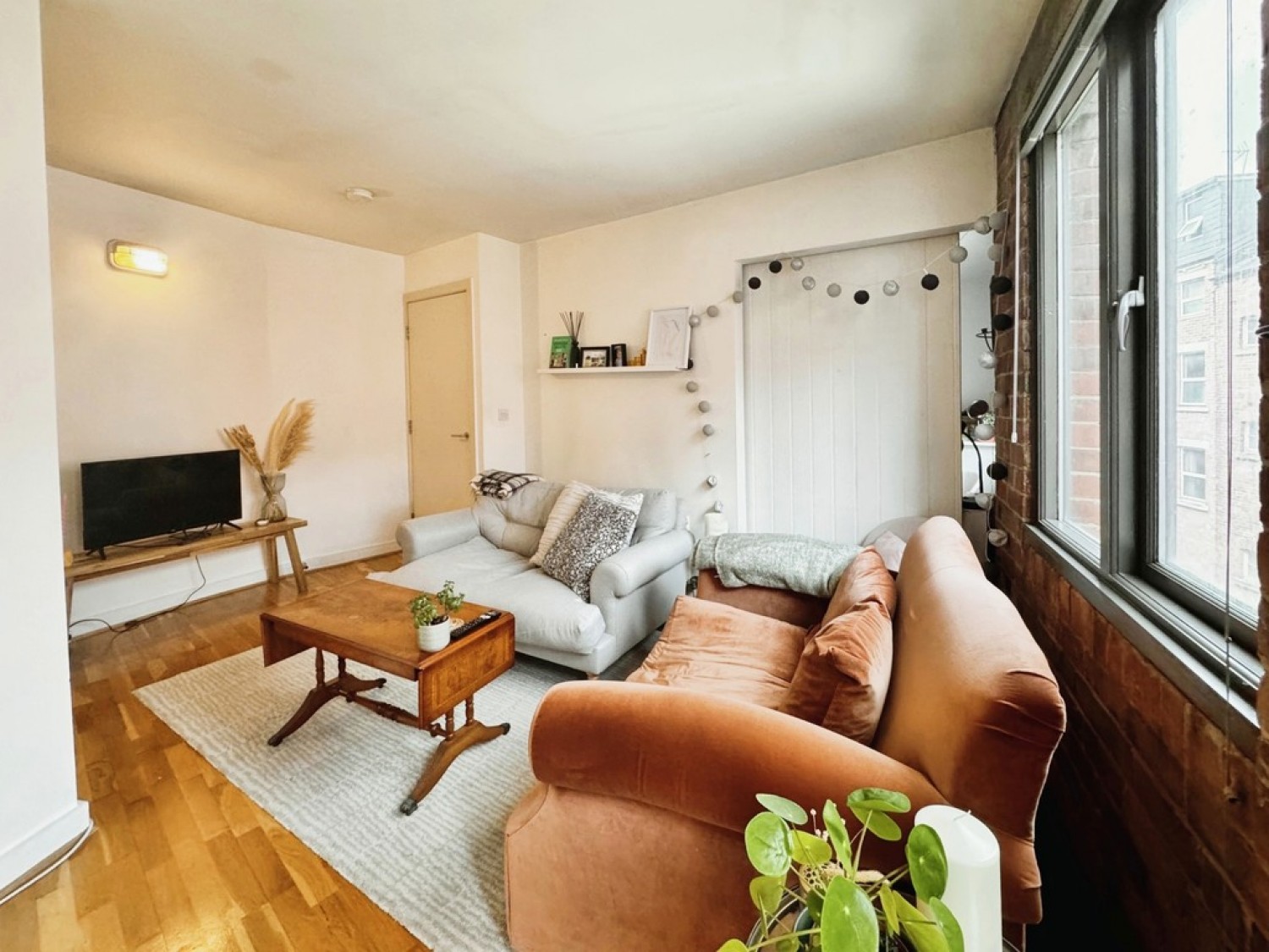 1 bedroom Flat for Letting Dewhirst Buildings