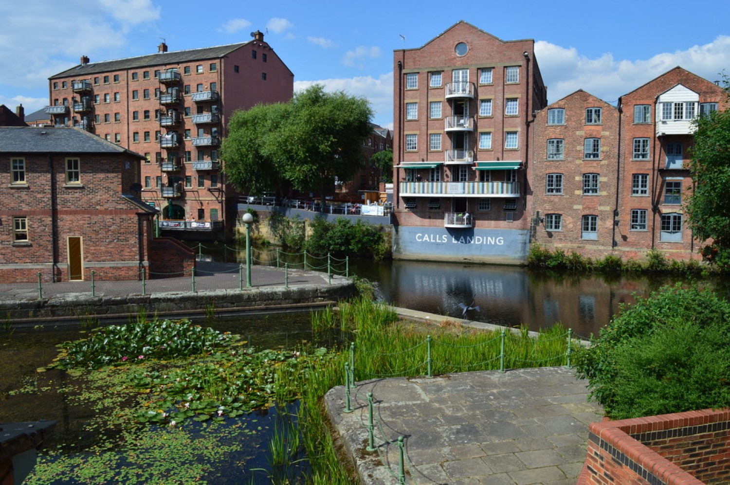 Flax House, Navigation Walk