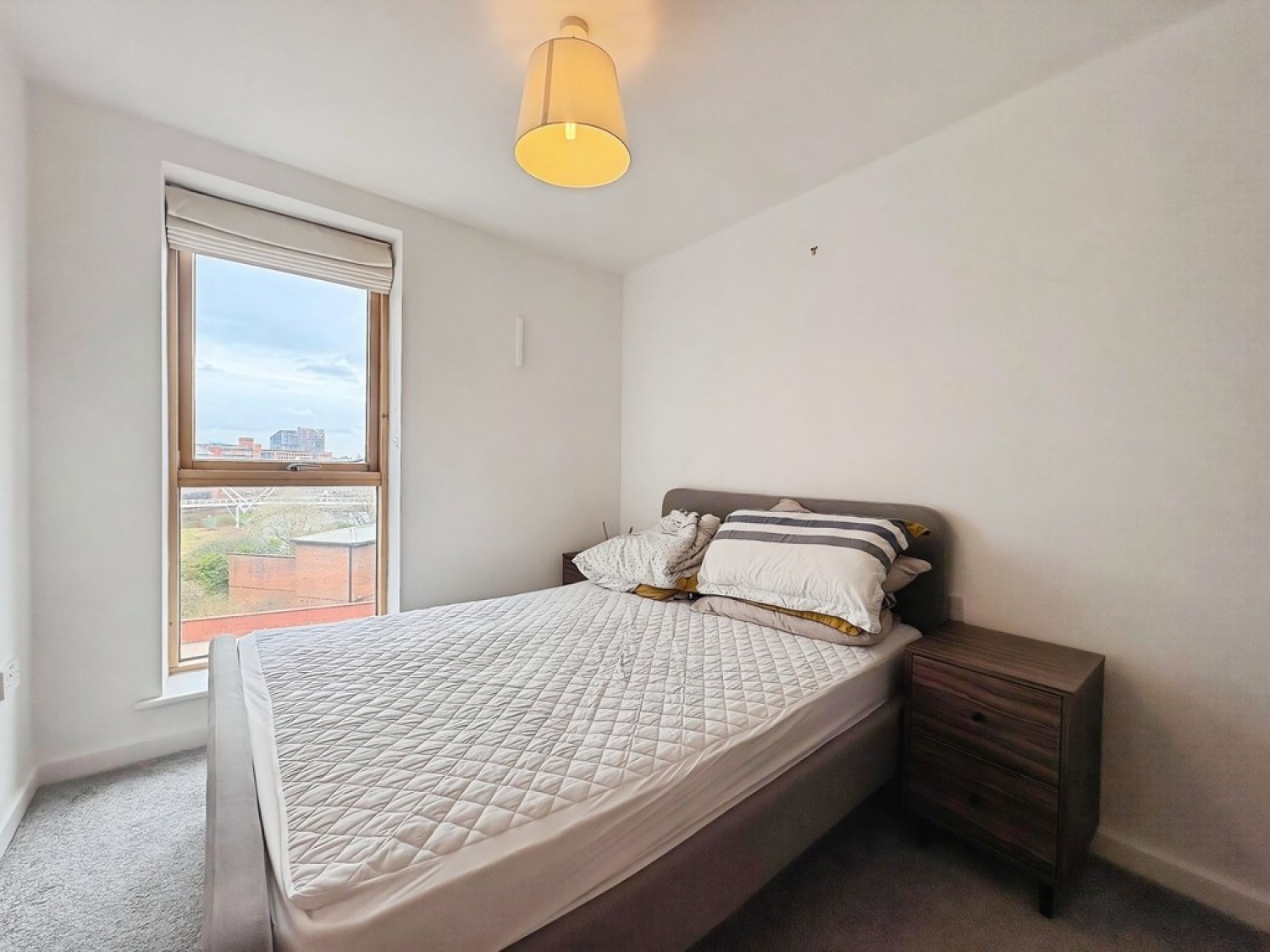 2 bedroom Flat for Letting St James Quay
