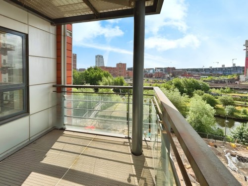 Whitehall Waterfront, 2 Riverside Way
