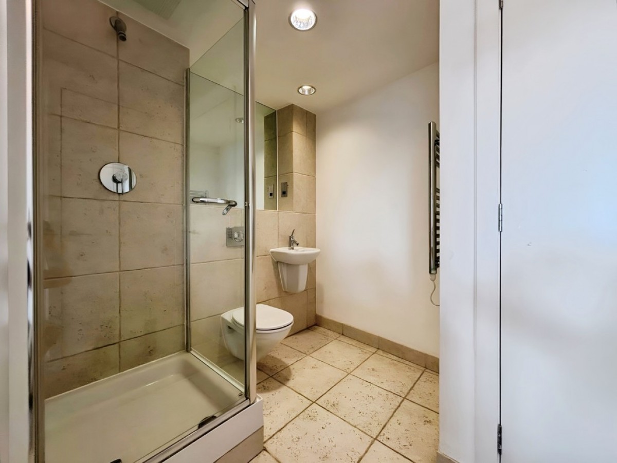 Whitehall Waterfront, 2 Riverside Way