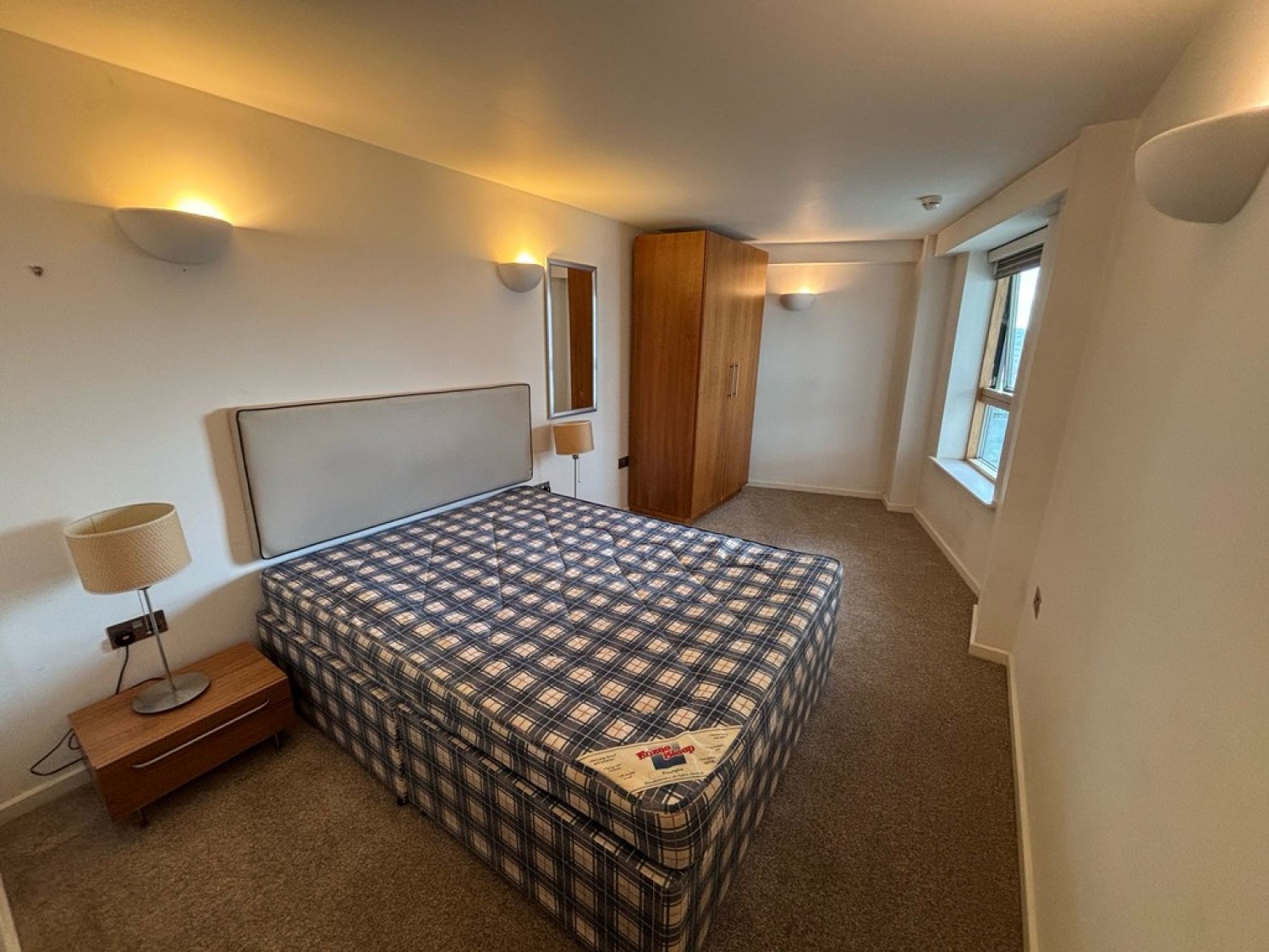 Whitehall Waterfront, 2 Riverside Way
